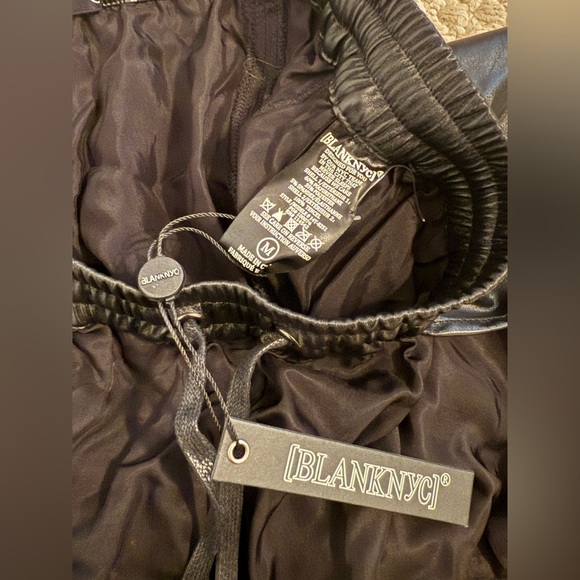 BLANKNYC Denim Draped Faux Leather Shorts/skort SIZE: MEDIUM - Picture 11 of 12